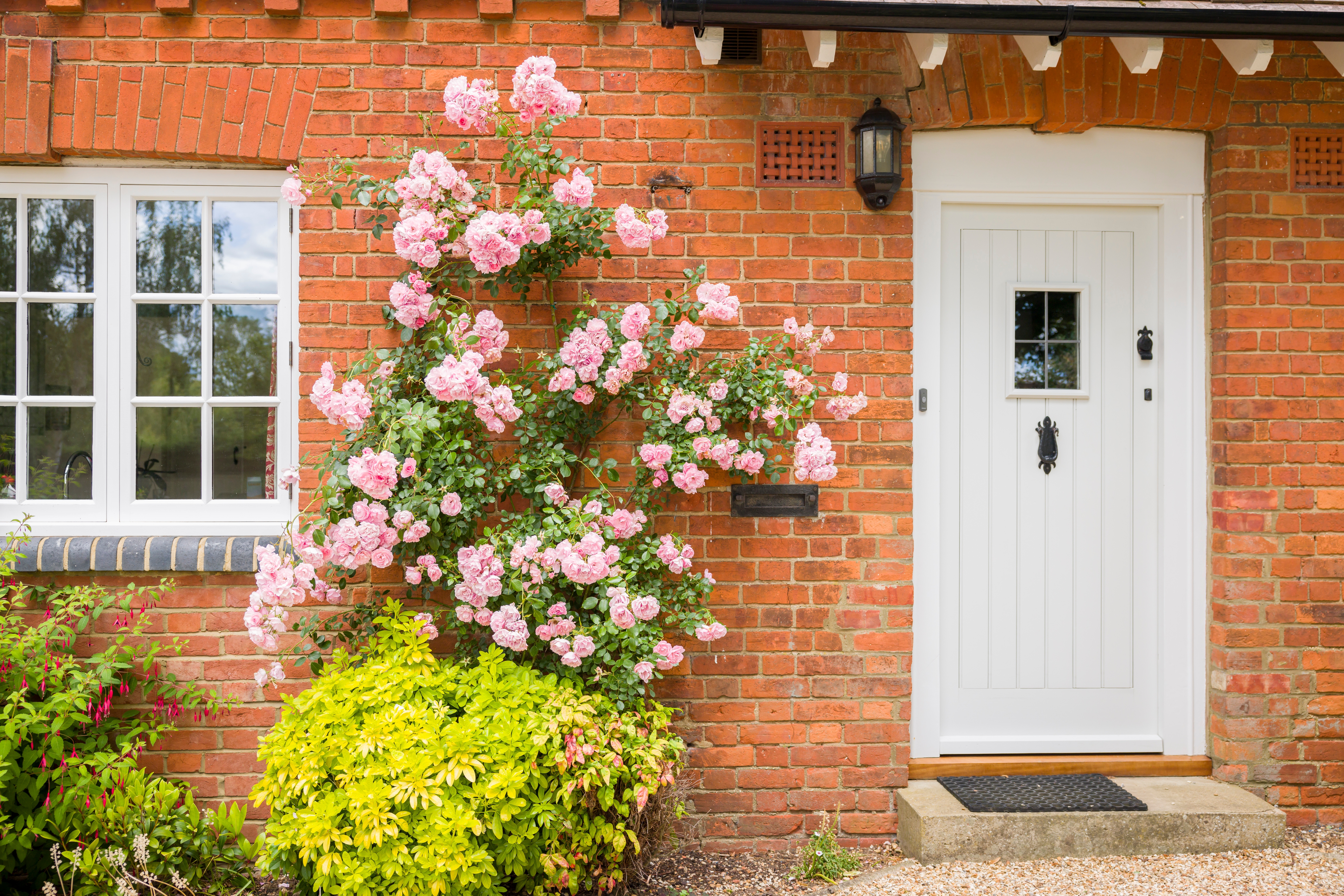 Casement Windows: Enhancing Your Battle Home